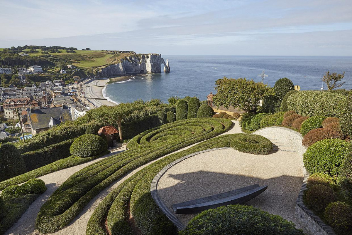 Étretat cliffs and Aiguille